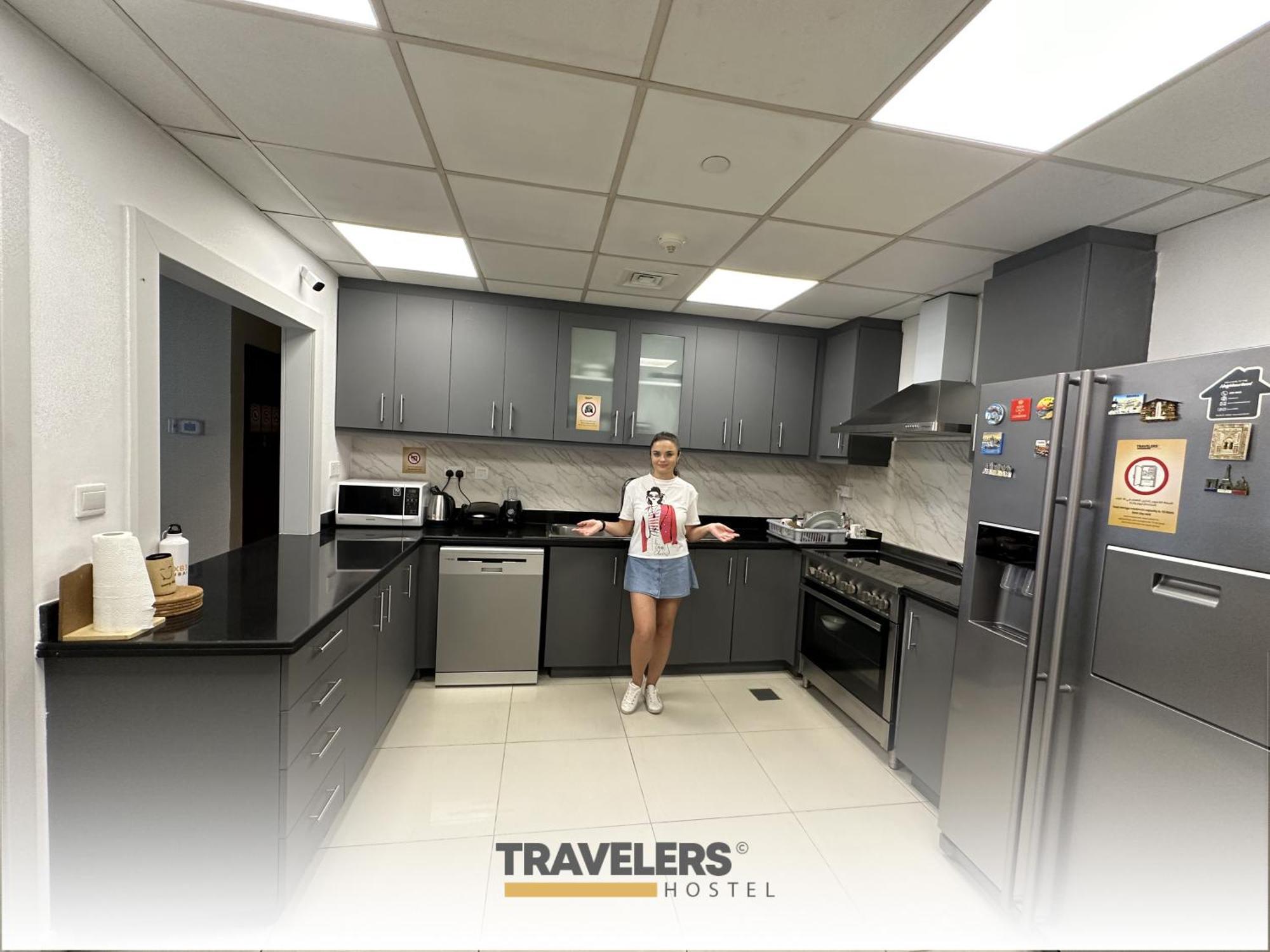 Travelers - Dubai Marina Hostel Eksteriør bilde